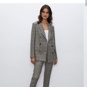 BNWT Aritzia Babaton Samuel Blazer